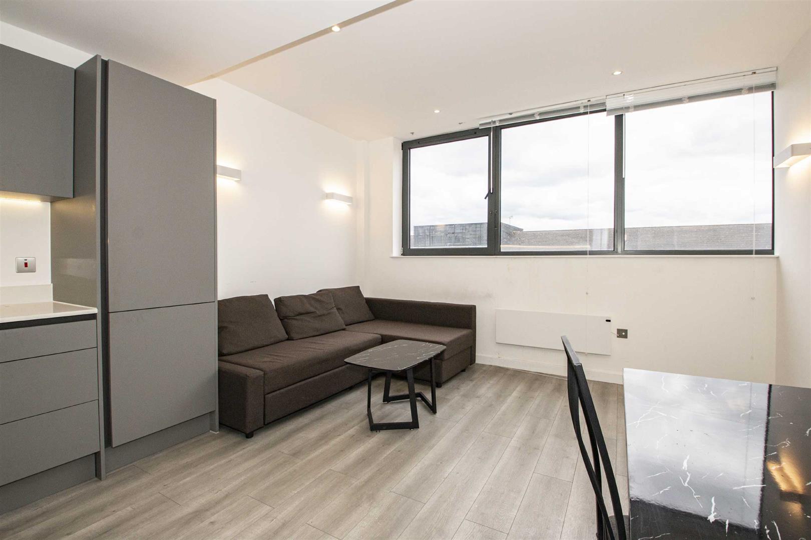 2 Foxhunter Drive, Linford Wood, Milton Keynes